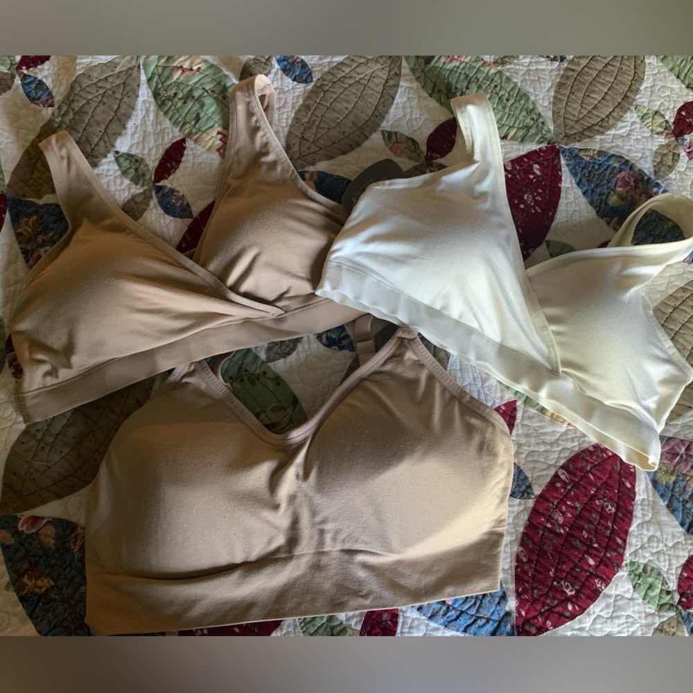 Women’s nursing lot Tank and bras